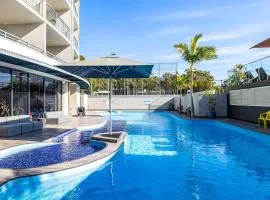 The Landmark- Top Level