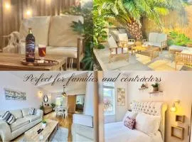 The Palms at No10 - Spacious and Family Friendly