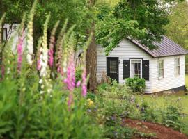 The Inn & Tavern at Meander, hotel near James Madison's Montpelier, Locust Dale