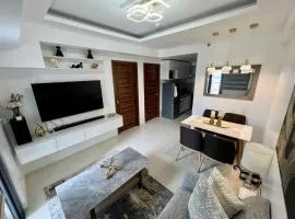 Cozy 2BR with Parking Space - Horizon 101