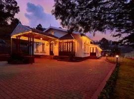 Vintage Inglenook Premium Heritage Bungalow Ooty by VOYE HOMES - A Quiet Retreat Close to Ooty Town