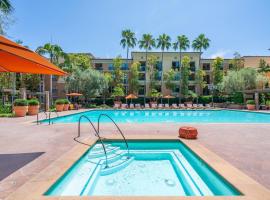 Modern 2BR Cozy Apartment in Irvine, hotel in Lake Forest