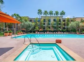 Modern 2BR Cozy Apartment in Irvine