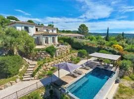 Modern Villa With Pool In Cotignac