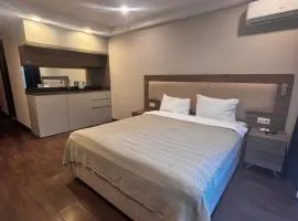 La Quinta Batumi - Sea & Airport View