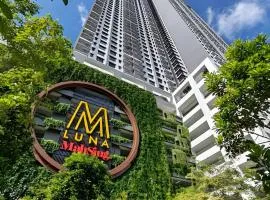 M Luna Residence by Homebrickz