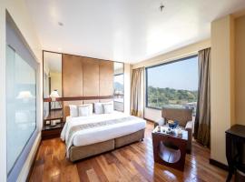 Essentia Luxury Resort & Spa Udaipur，位于乌代浦的酒店