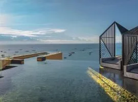 EDGE Central Pattaya Luxury Condo