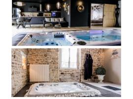 Au domaine des anges, 3 gîtes luxueux avec Jacuzzi privatif, sauna, mini-piscine, piscine extérieure chauffée en saison, hotel Bain-de-Bretagne-ban