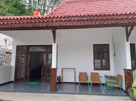 Bungalow Griya Arthasari, bungalow in Magelang