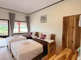 Dondet Suns down 1 Guesthouses