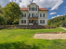 Teinach Suites - Villa Wilhelmshöhe, Hotel in Bad Teinach-Zavelstein