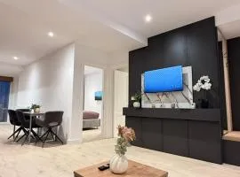 Cozy LOFT Suites & Urban Retreats