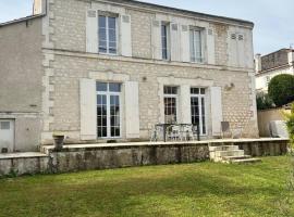 Maison 6 personnes Angouleme, casa de campo em Angoul&ecirc;me