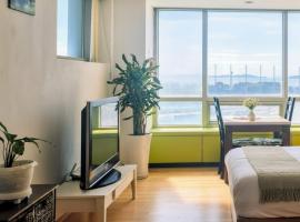 Cozy - Experience Home like Comfort Studio, готель у місті Інчхон