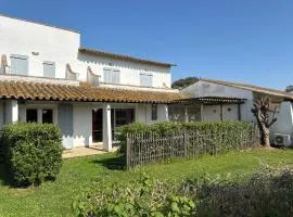 Maison charmante avec piscine à Saintes-Maries-de-la-Mer