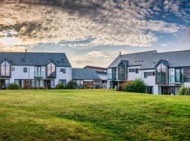 Landal Whalesborough Resort & Spa, hotel em Bude