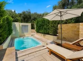 Doliva Studio Chris private pool