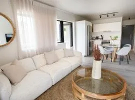 111 Seahorse - 2 bedroom Premium Unit