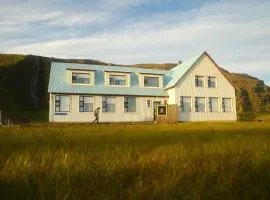 Paradise Cave Hostel & Guesthouse