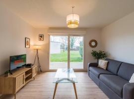 Appartement neuf proche Guingamp, khách sạn ở Ploumagoar