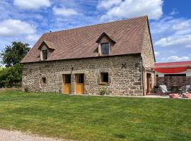 Cottage avec Piscine et Jacuzzi - Normandie, Hotel in La Carneille