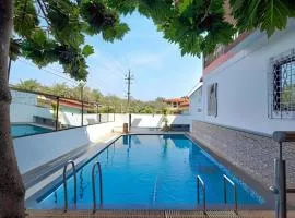 Hotel 7 Seas Vagator