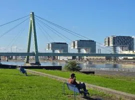 Penthouse Zimmer Köln Deutz Lanxess Arena Messe Heumarkt