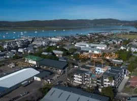 212 Seahorse - Spacious 2 Bedroom Premium Unit