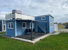 Tiny Haus Boddenblick, hotel with pools in Groß Kordshagen