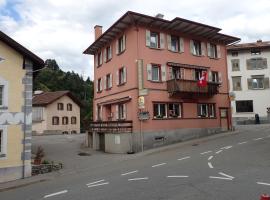 Hotel Rätia, hotel di Tiefencastel