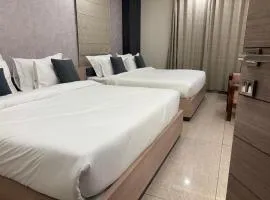 Hotel Surbhi Grant By Gazebo