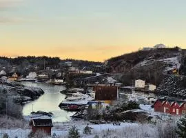 Awesome Apartment In Finnås With House Sea View