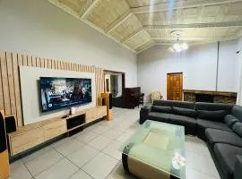 Chic 3-bed home with comfort