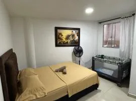 Acogedora Casa Cerca Del Graffiti De La Comuna 13