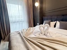Sky Escape - Private Parking, Kingsize Bed & More