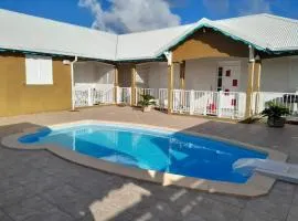 Bel appartement à Saint-François avec piscine 70 m², 4 personnes