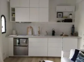 Petite maison dans le jardin