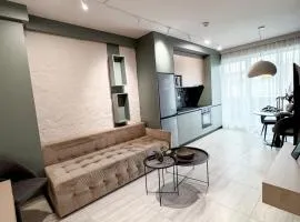 Sky Escape - Private Parking, Kingsize Bed & More