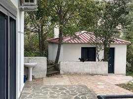 Villa Hoxha Tepelen, hotel in Tepelenë