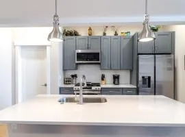 Eagle Nest on Grand Ave