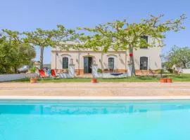 Finca El Olivo Llorón Montilla by Ruralidays