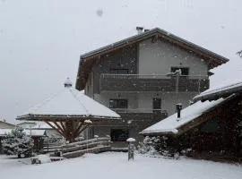 Alaska House - Yukon Room