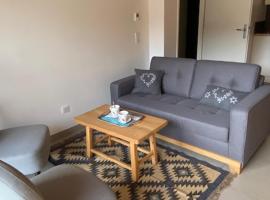 Bel appartement à Bourg-Saint-Maurice, 4 pers, parking et wifi - FR-1-411-1001, hotel in La Rosière