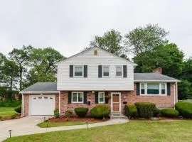 Cozy & Private 4BR Randolph Home - Near I-93 & Route - Pet-Friendly 17