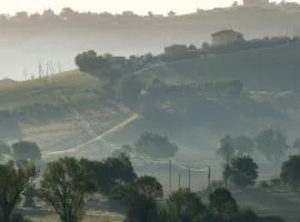 Wellness Hillside House In Le Marche