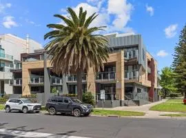 9/4 The Esplanade, Cowes - Cscape