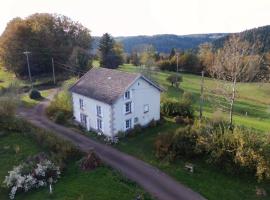 Le Repaire de la Chouette, hotel i Girmont-Val-dʼAjol