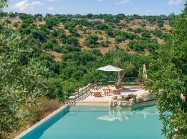 Stunning Apartment In Ragusa With Wifi, hotel v destinaci Donnafugata