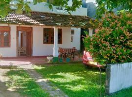 Talalla Bay Inn Beach Bungalow, bungalov v destinaci Talalla South